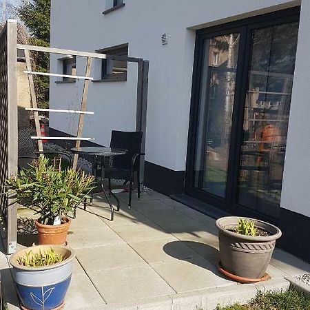Appartement Eubaer Strasse à Niederwiesa Extérieur photo