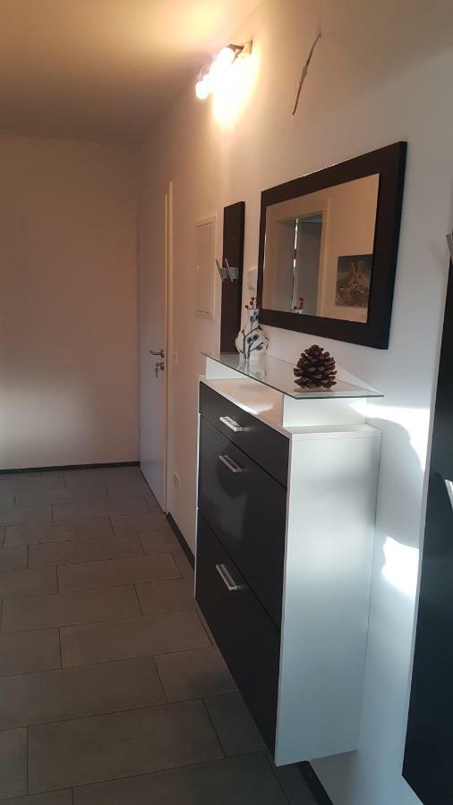 Appartement Eubaer Strasse à Niederwiesa Extérieur photo