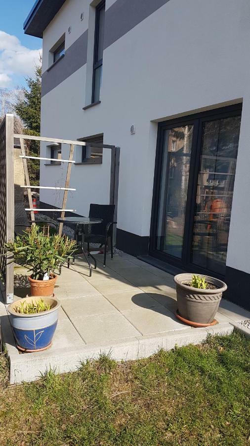 Appartement Eubaer Strasse à Niederwiesa Extérieur photo